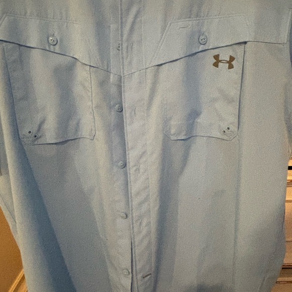 under armour button down size Large - Picture 3 of 4